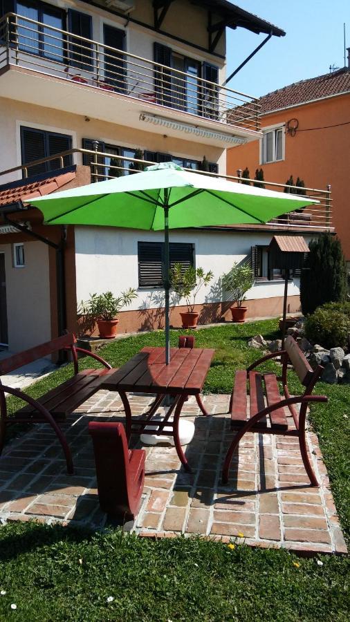 Apartment Flora Arandjelovac Exterior photo